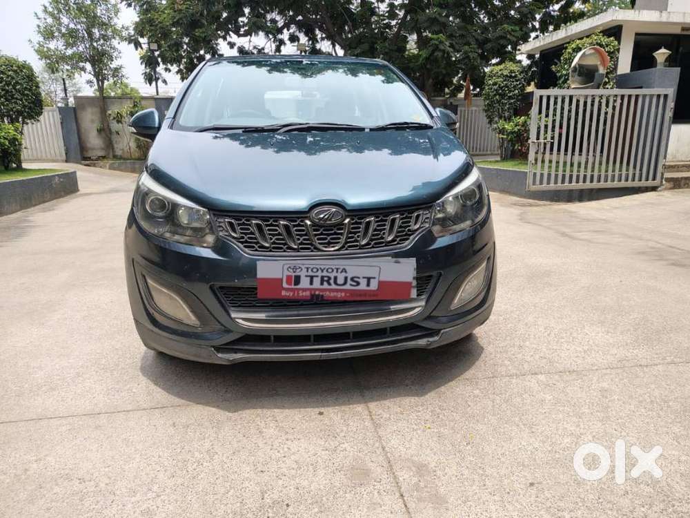 Mahindra Marazzo M6, 2018, Diesel