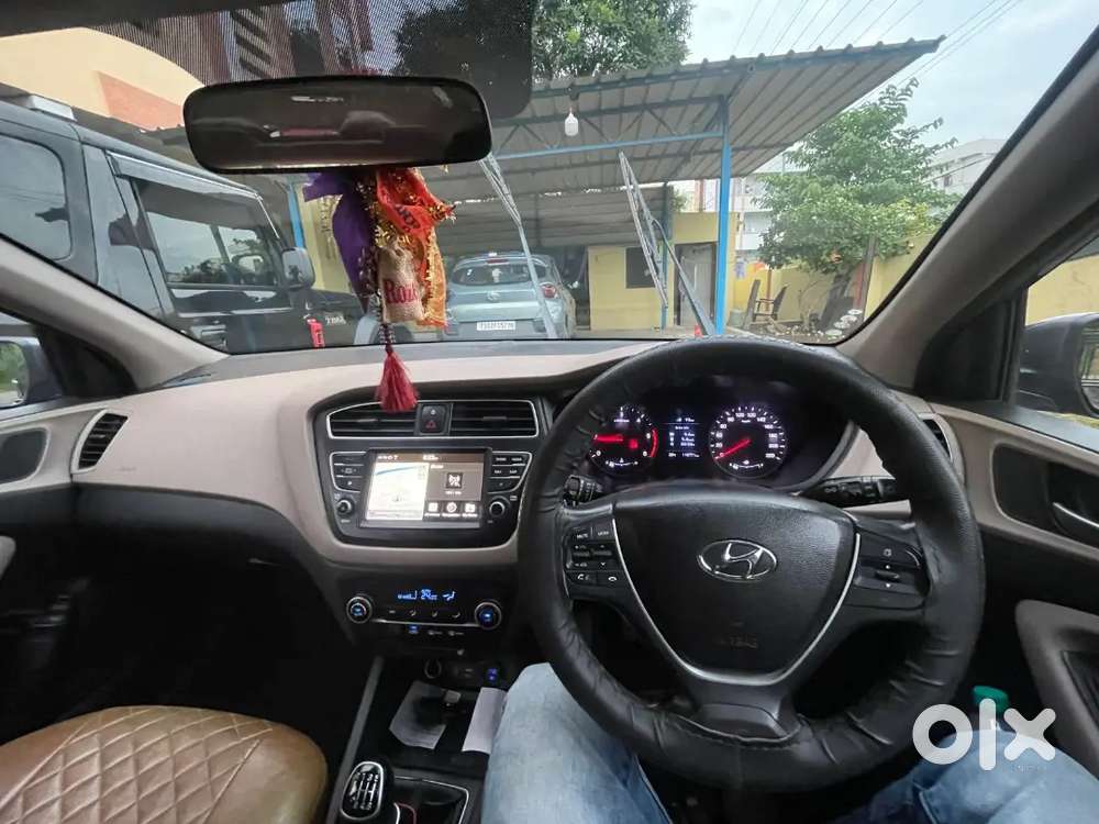 Showroom Track 7,20,000