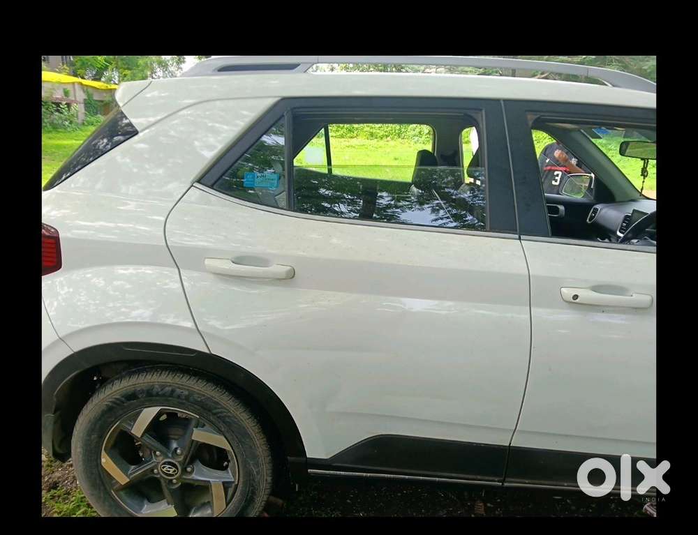 Hyundai Venue Petrol 2021