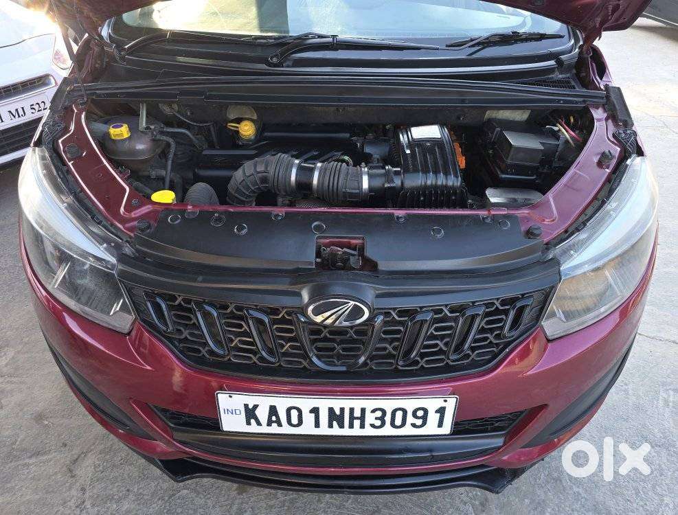 Mahindra Marazzo M4, 2019, Diesel