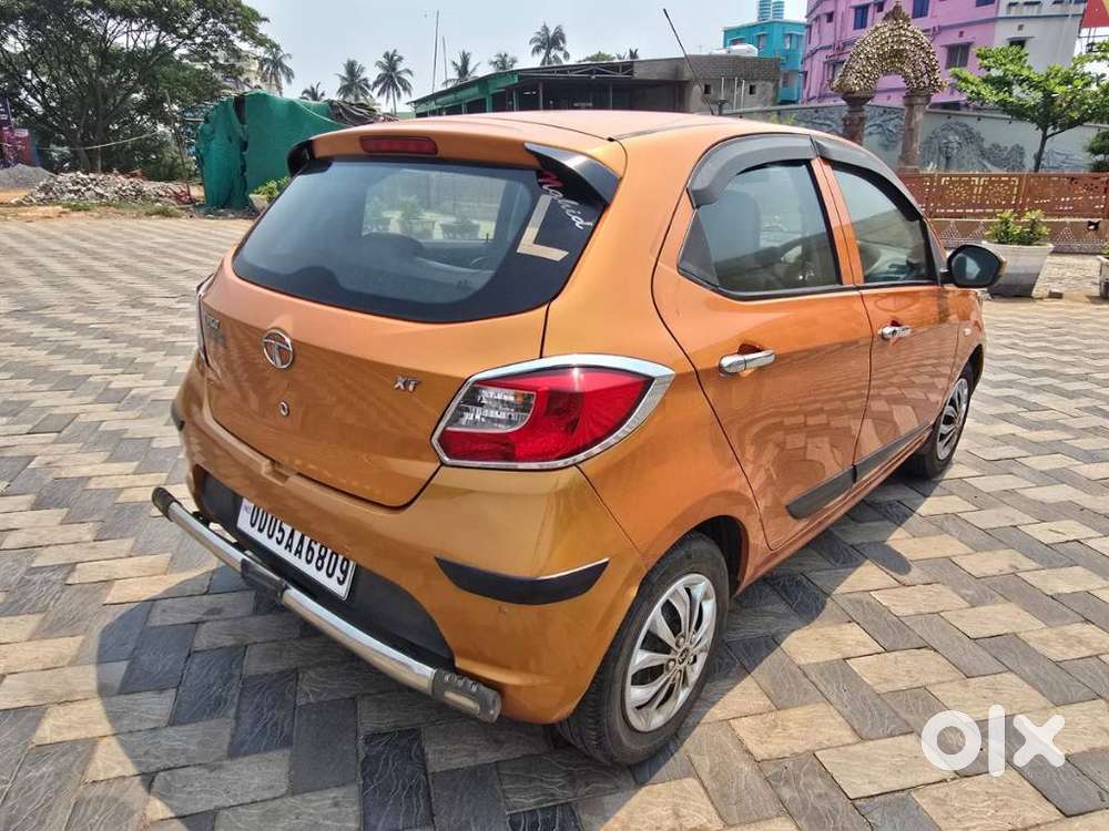 Tata Tiago 1.2 Revotron Xt (o), 2017, Petrol