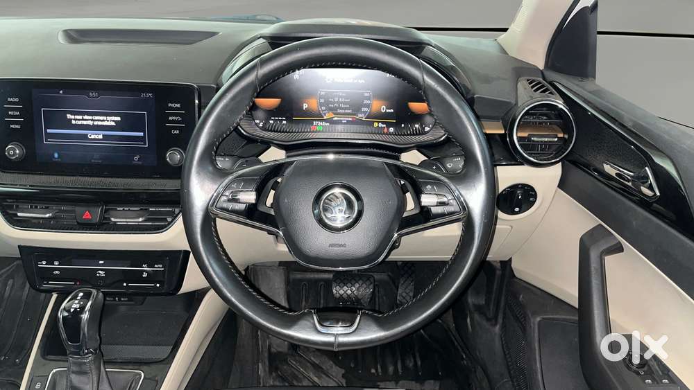 Skoda Slavia 1.0 Tsi Style At, 2023, Petrol