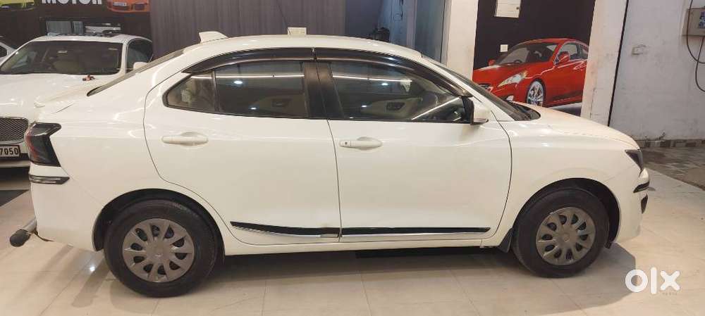 Maruti Suzuki Dzire 1.2 Vxi, 2025, Petrol