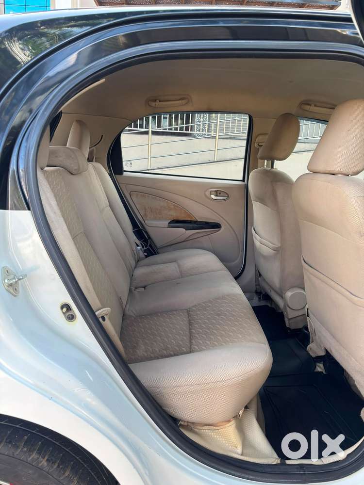 Toyota Etios Liva 1.2 V, 2017, Petrol