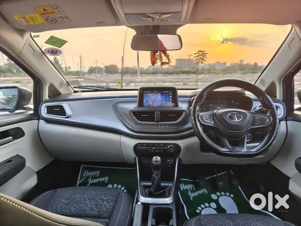 Tata Altroz Xz Icng 2023 Model