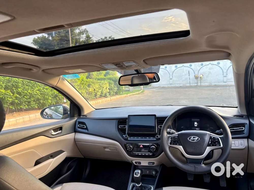 Hyundai Verna 1.5 Sx (o) Vtvt, 2022, Petrol