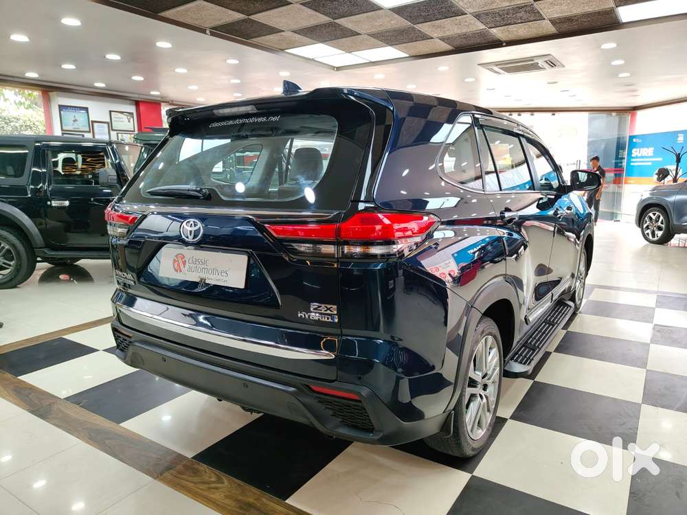 Toyota Innova Hycross 2.0 Zx Hybrid 7 Str, 2024, Petrol