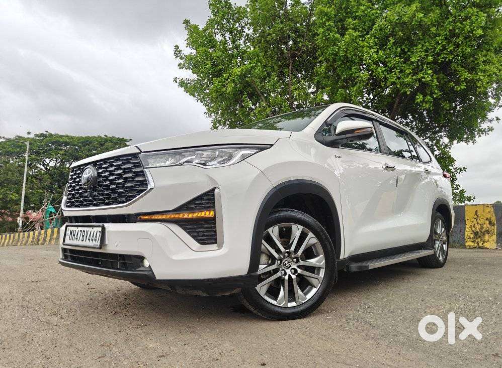 Toyota Innova Hycross 2.0 Zx (o) Hybrid 7 Str, 2025, Petrol