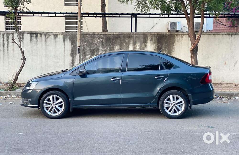 Skoda Rapid 1.6 Mpi At Style, 2017, Petrol