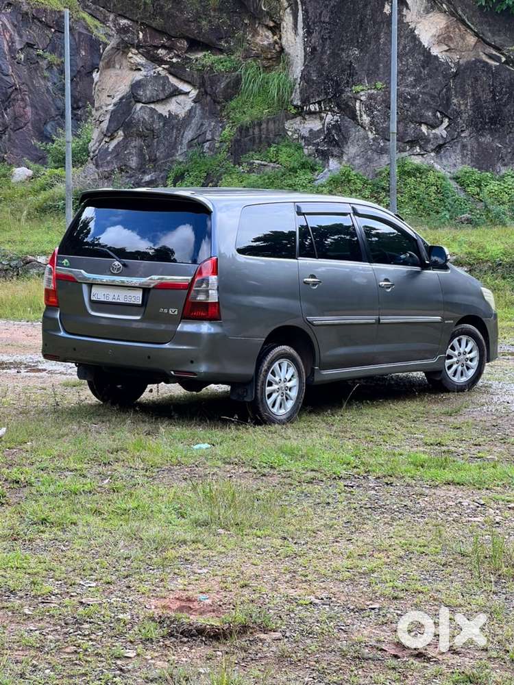2013 Toyota Innova Diesel Manual 7 Seater
