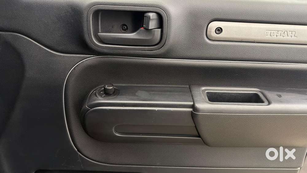 Mahindra Thar Lx 4-str Hard Top At, 2021, Petrol