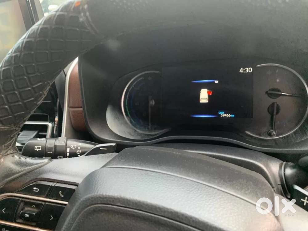 Toyota Innova Hycross 2.0 Zx Hybrid 7 Str, 2023, Petrol