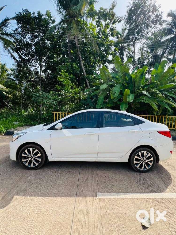 Hyundai Verna 1.6 Vtvt At Sx, 2016, Petrol