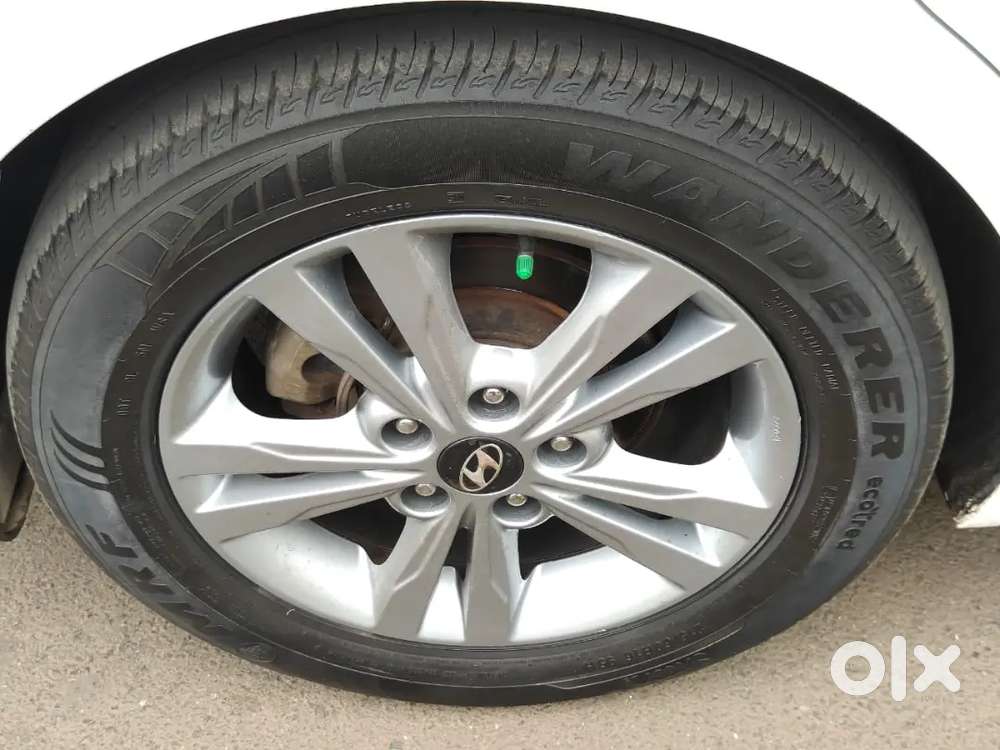 Hyundai Elantra 2017 Diesel 108000 Km Driven