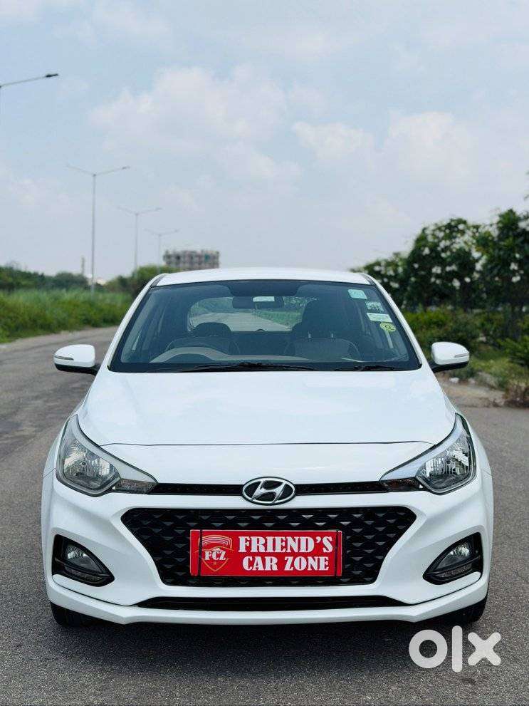 Hyundai I20 Petrol Asta Option, 2018, Petrol