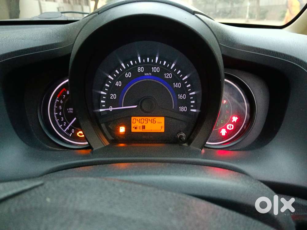 Honda Brio V Mt, 2014, Petrol