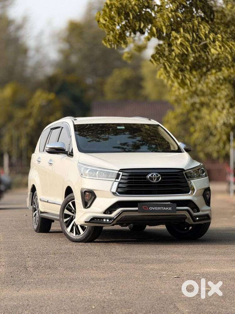 Toyota Innova Crysta Zx 2.4 Diesel 7 Seater, 2022, Diesel