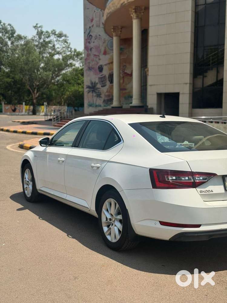 Skoda Superb L&k 2.0 Tdi At, 2018, Diesel