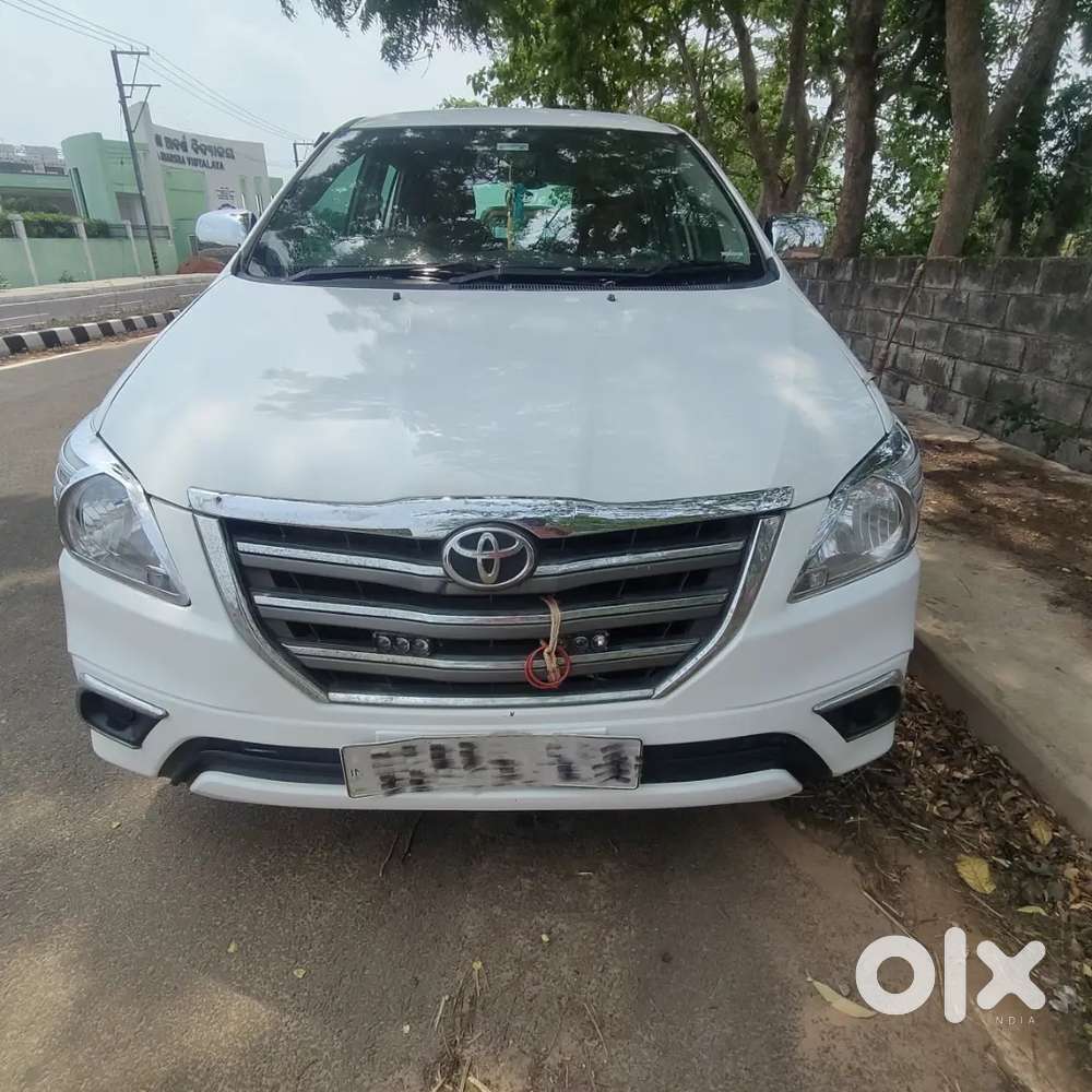 Toyota Innova 2.5 Gx 2015