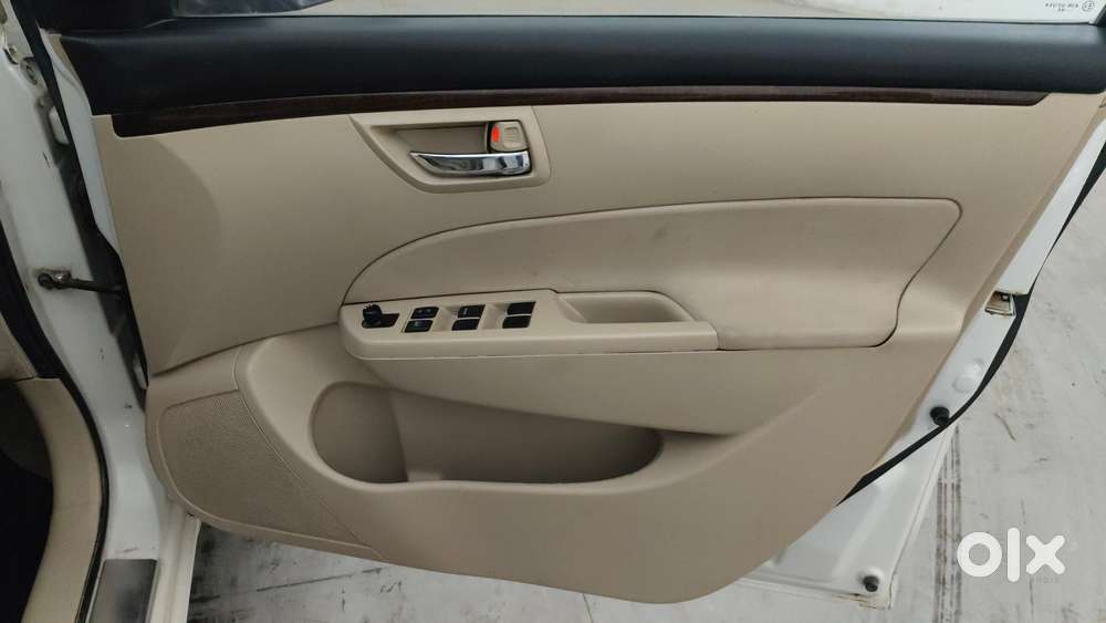 Maruti Suzuki Swift Dzire 1.2 Zxi Bsiv, 2014, Petrol