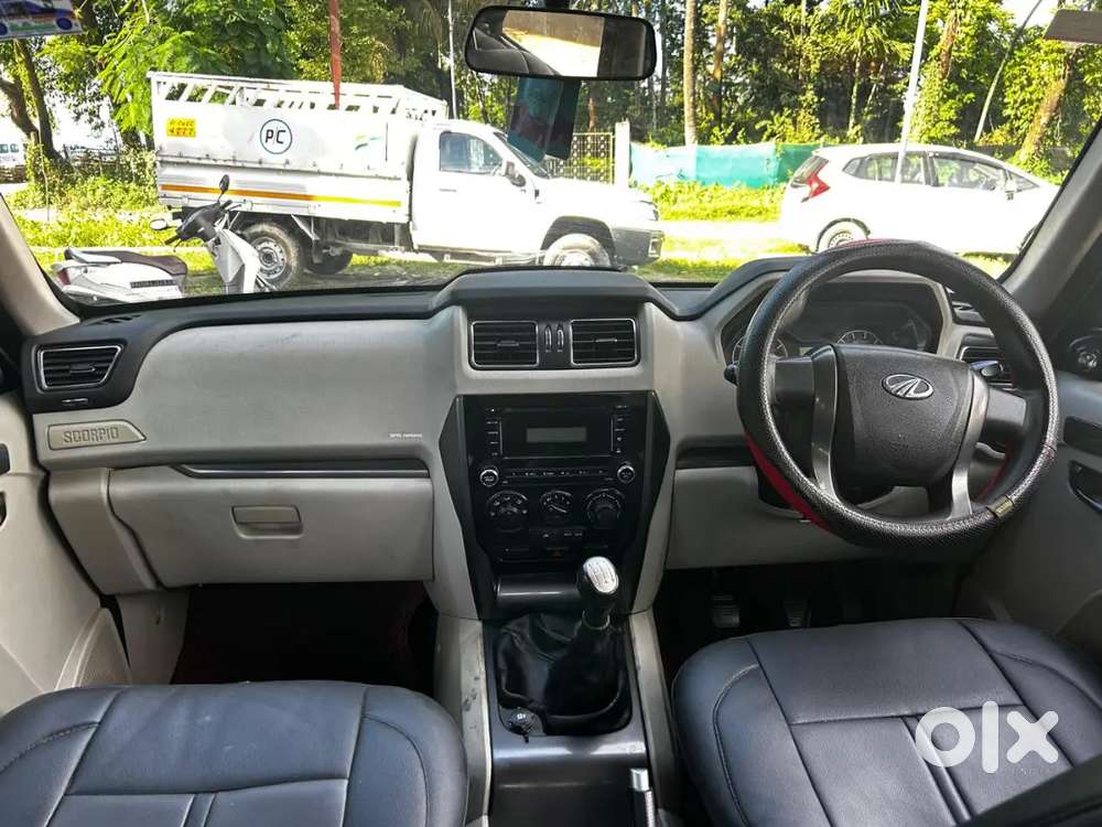 Mahindra Scorpio S6 Plus 2018