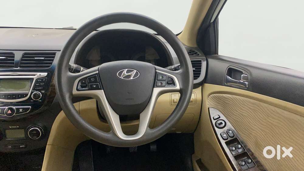 Hyundai Verna Fluidic 1.6 Vtvt Sx, 2013, Petrol