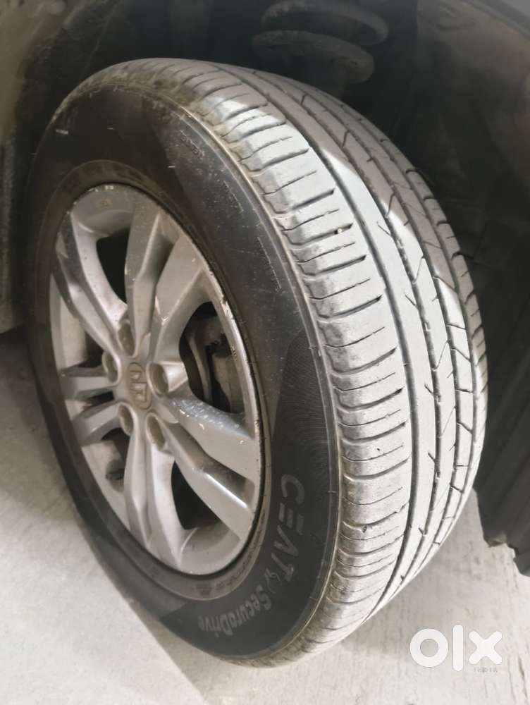 Maruti Suzuki Brezza Zdi+ Dual Tone, 2017, Diesel