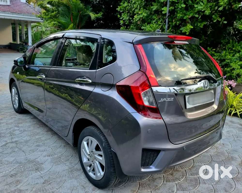 Honda Jazz 2019 Petrol Well Maintained