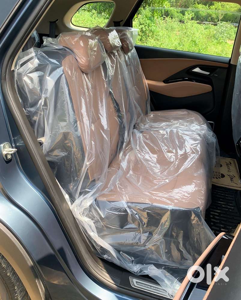 Mg Hector Plus Savvy Pro 1.5 Turbo Petrol Cvt 7 Str, 2026, Petrol