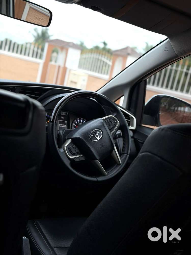 Toyota Innova Crysta 2022