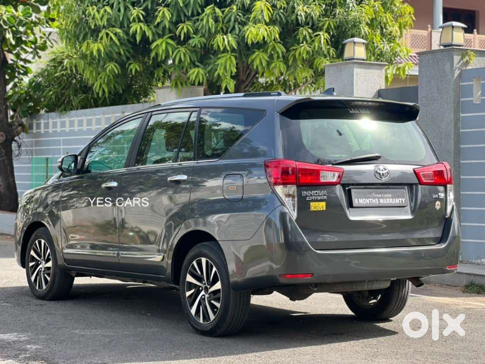 Toyota Innova Crysta 2.8z Automatic, 2022, Diesel