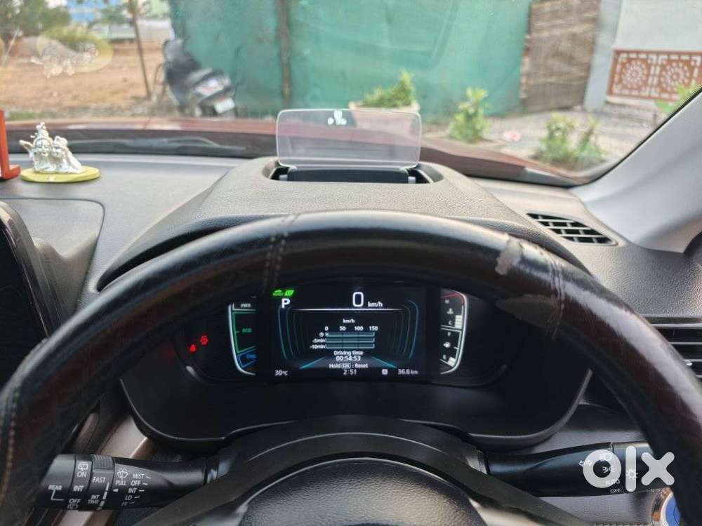 Maruti Suzuki Grand Vitara 1.5 Zeta Plus Dual Tone Intelligent Hybri..