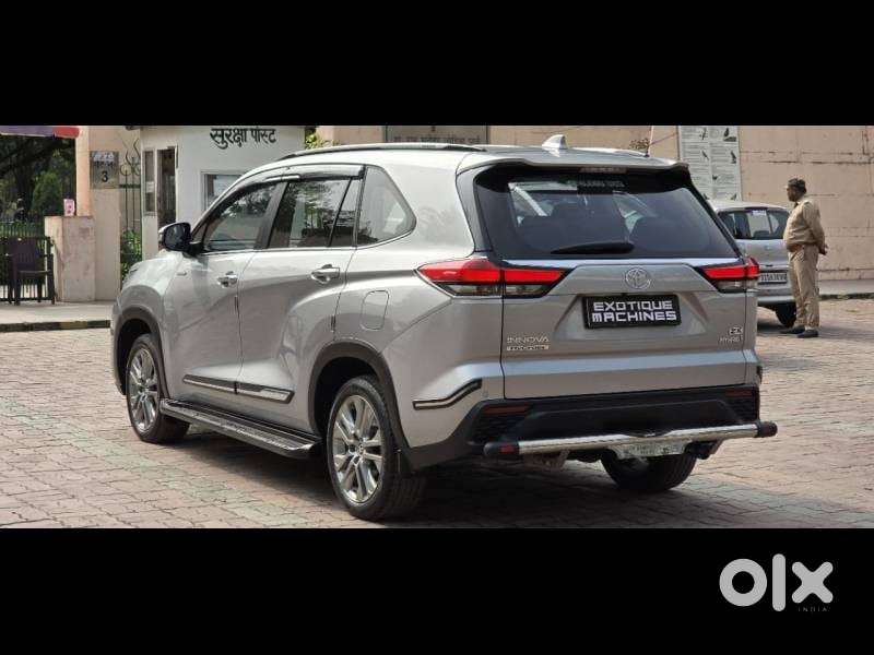 Toyota Innova Hycross 2.0 Zx (o) Hybrid 7 Str, 2024, Petrol