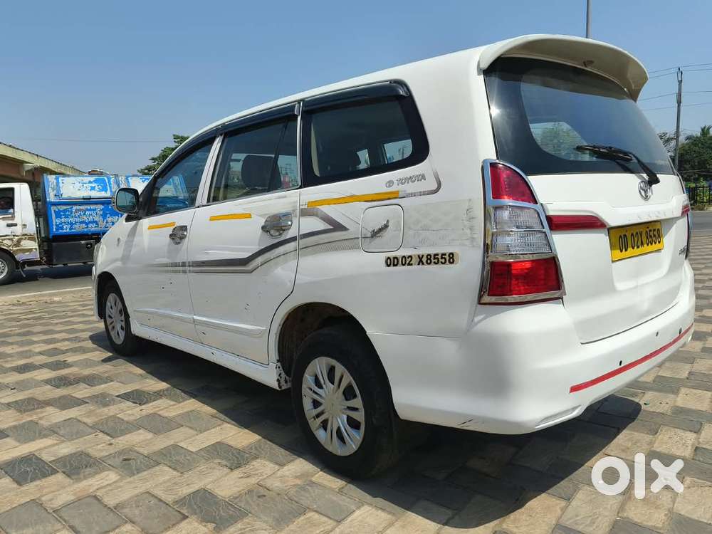 Toyota Innova 2.5 G (diesel) 8 Seater, 2015, Diesel