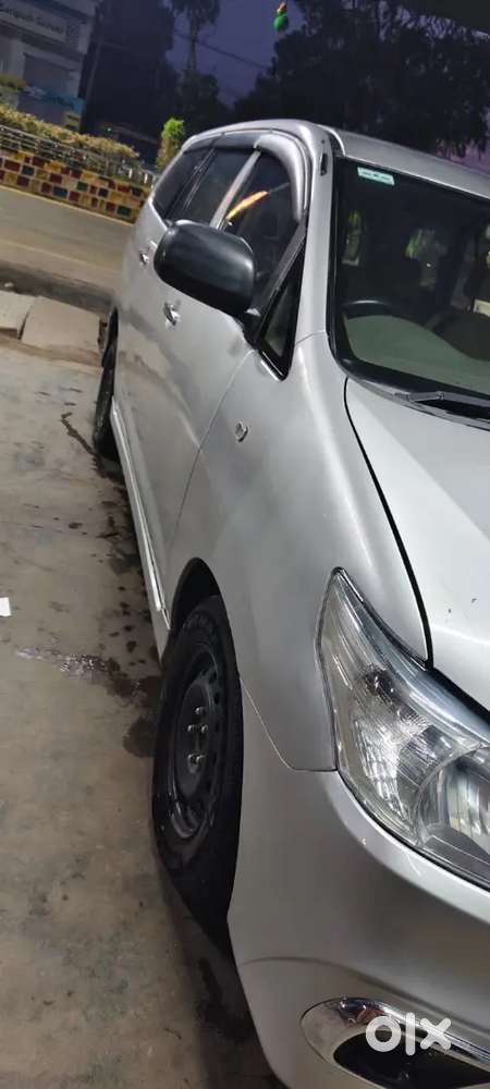 Toyota Innova 2.5 G, 2012 Diesel 7-seater