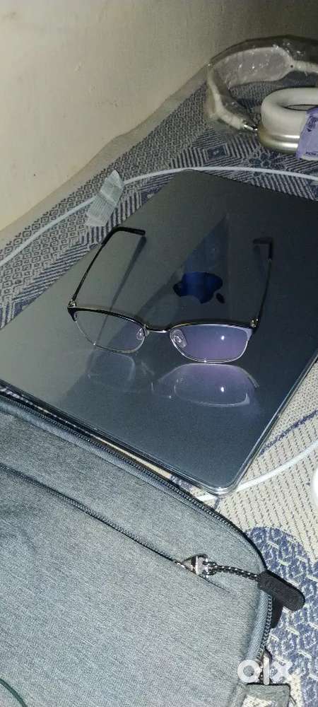 MacBook M4