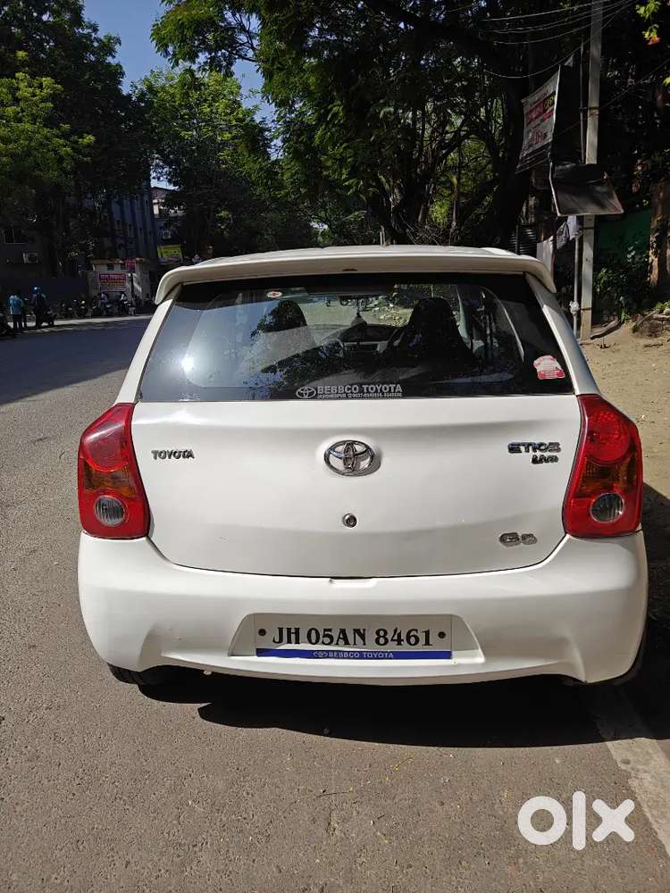 Toyota Etios Liva 2012