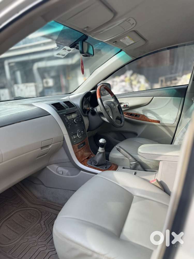 Toyota Corolla Altis 2010-2013 G, 2010, Petrol