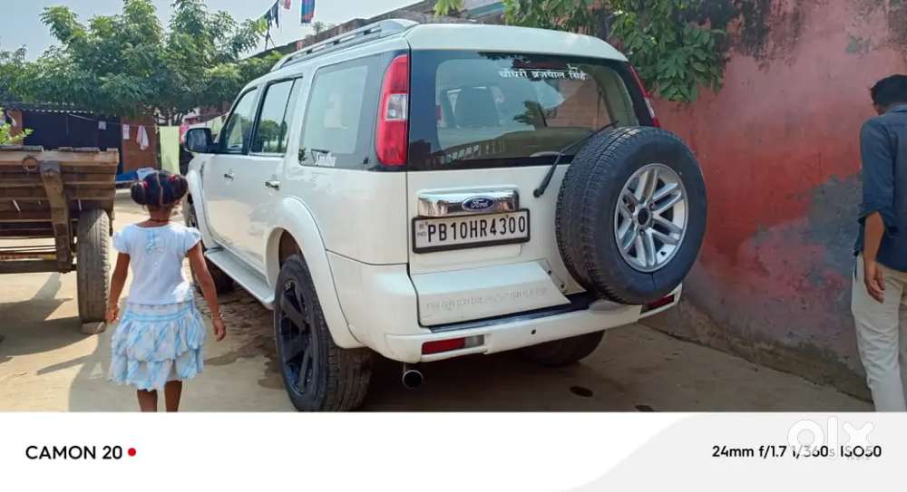 Ford Endeavour 2015