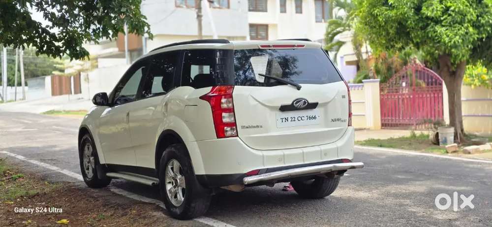 Mahindra Xuv 500 W8,590000