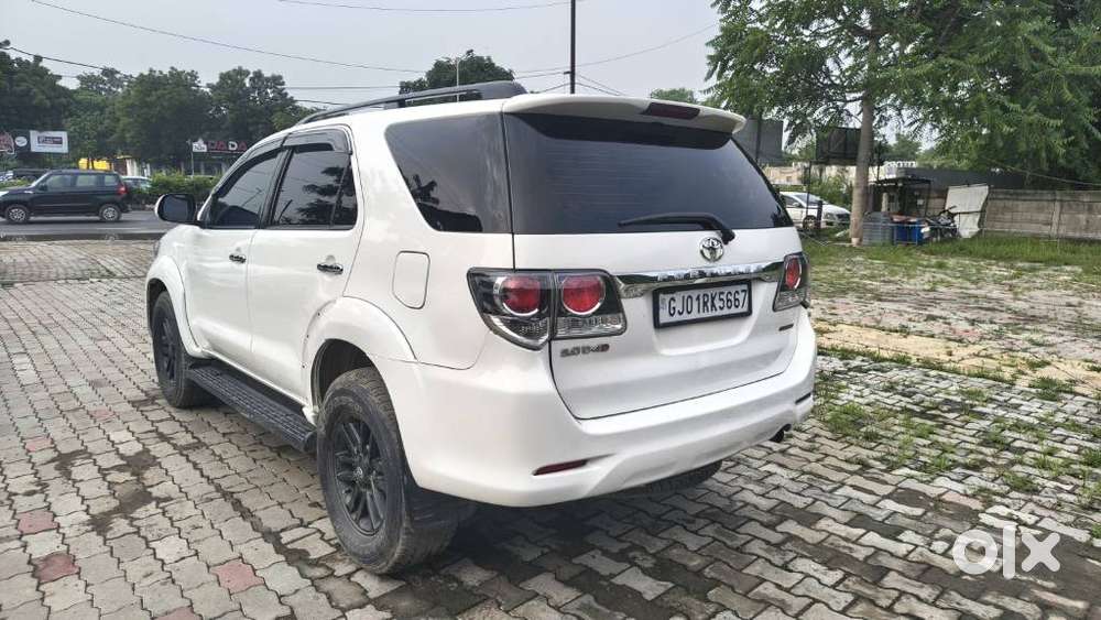 Toyota Fortuner 3.0 4x2 Automatic, 2015, Diesel