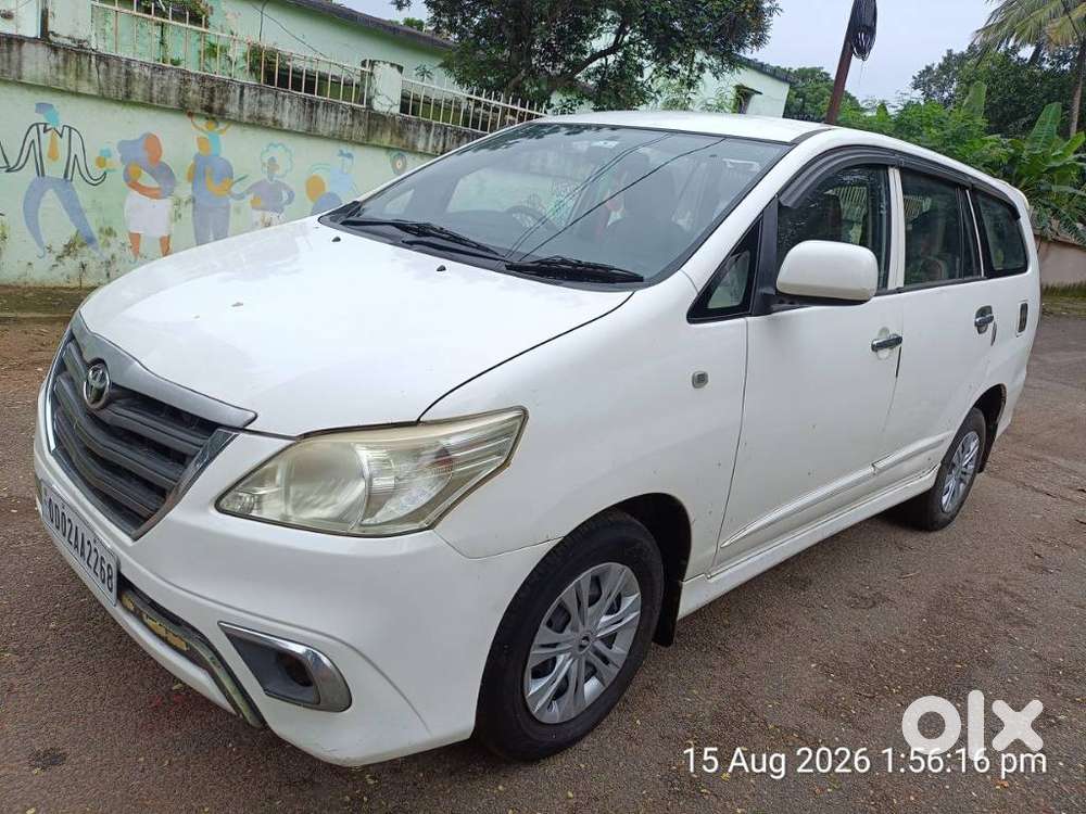 Toyota Innova 2.5 G (diesel) 8 Seater, 2016, Diesel
