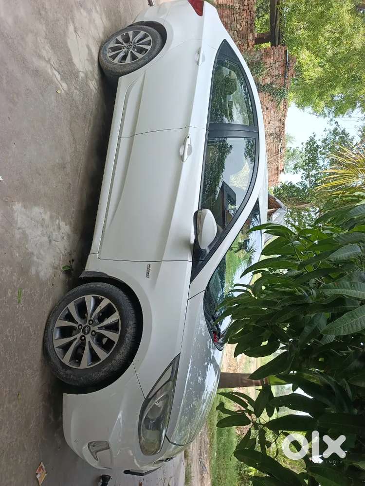Verna 2013 Diesel Manual - Single Hand Used, 22kmpl Mileage`