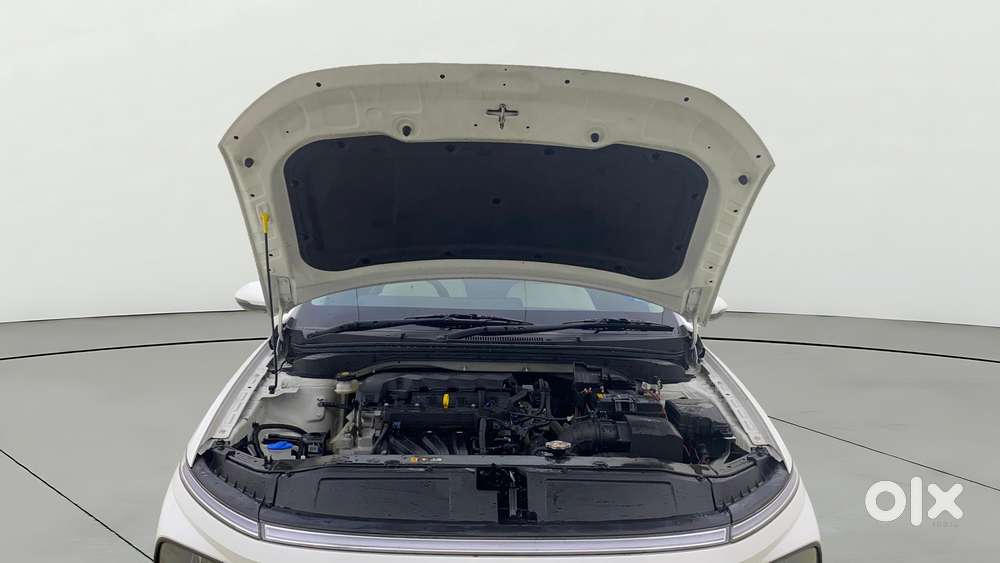 Hyundai Verna 1.5 Mpi Mt Sx (o), 2024, Petrol