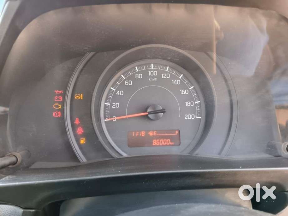 Maruti Suzuki Swift 2018 Lxi, 2019, Petrol