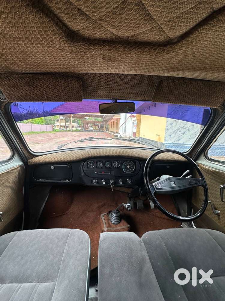 1978 Ambassador Classic Petrol