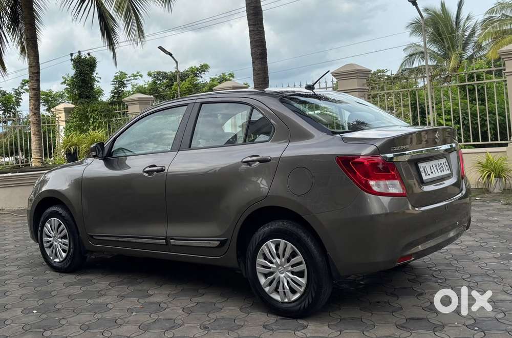 Maruti Suzuki Dzire 1.2 Vxi Amt, 2023, Petrol