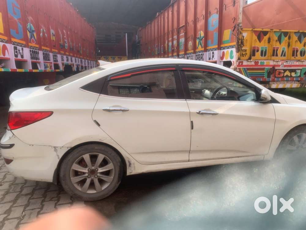 Hyundai Fluidic Verna 2012
