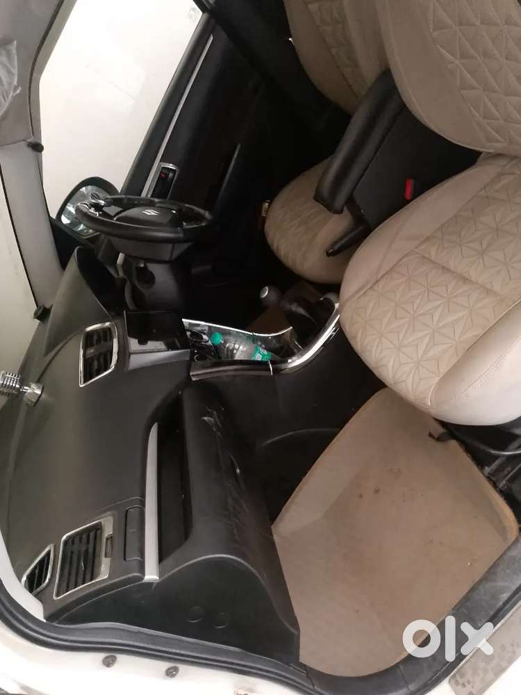 Maruti Suzuki Swift Lxi 2017