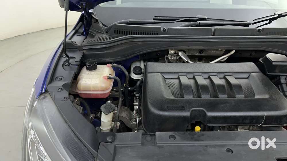 Mahindra Xuv700 2.2 Ax 7 Diesel At Luxury Pack Str, 2021, Diesel